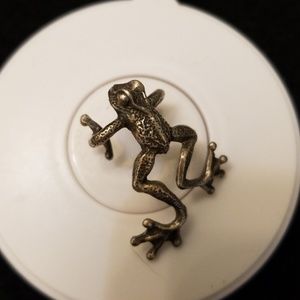 Vintage Sterling Silver Frog ear cuff